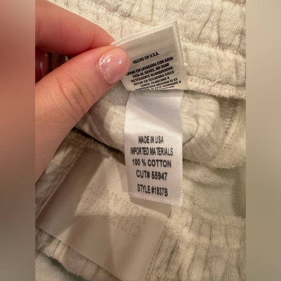 Citizens Of Humanity Medium Cream Joggers. ⚡️🖤 - Picture 4 of 5